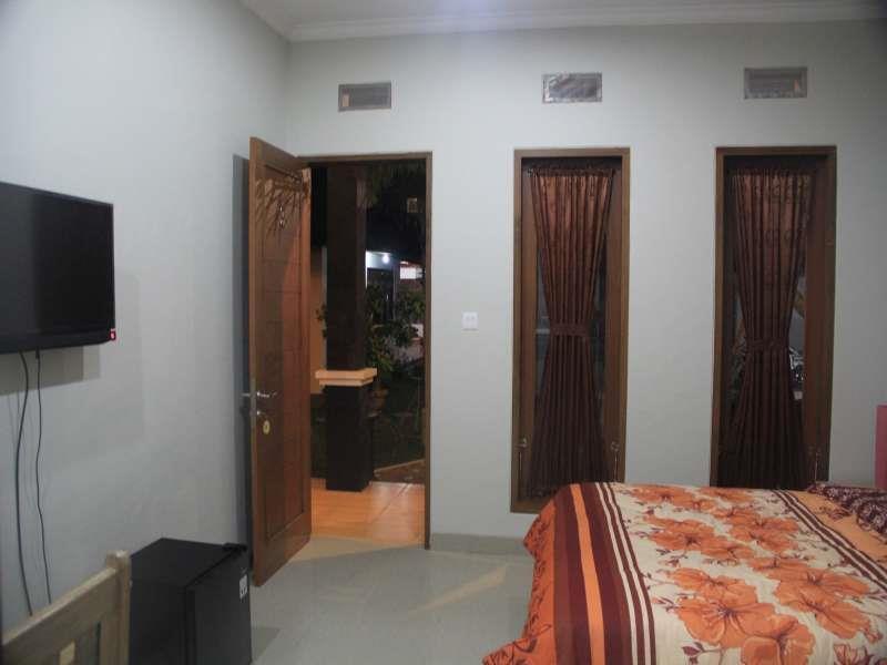 Nuka Beach Inn Kuta  Ngoại thất bức ảnh