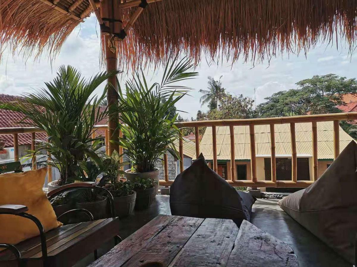 Nuka Beach Inn Kuta  Ngoại thất bức ảnh